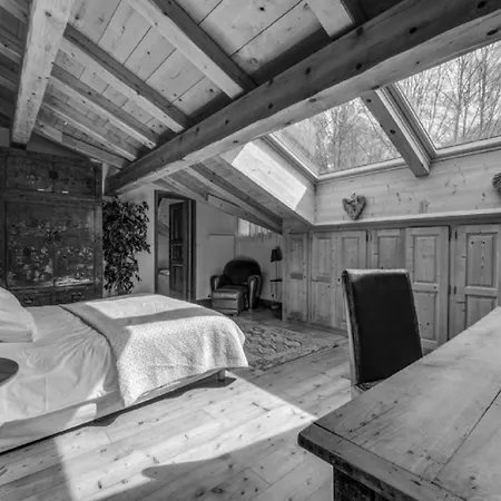 Chalet With Sauna And Outdoor Jacuzzi * シャモニー